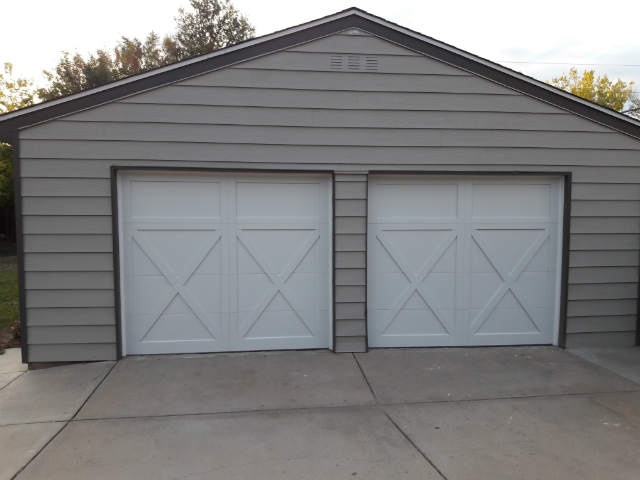 Don's Garage Doors Sells and Recommends CHI Garage Doors