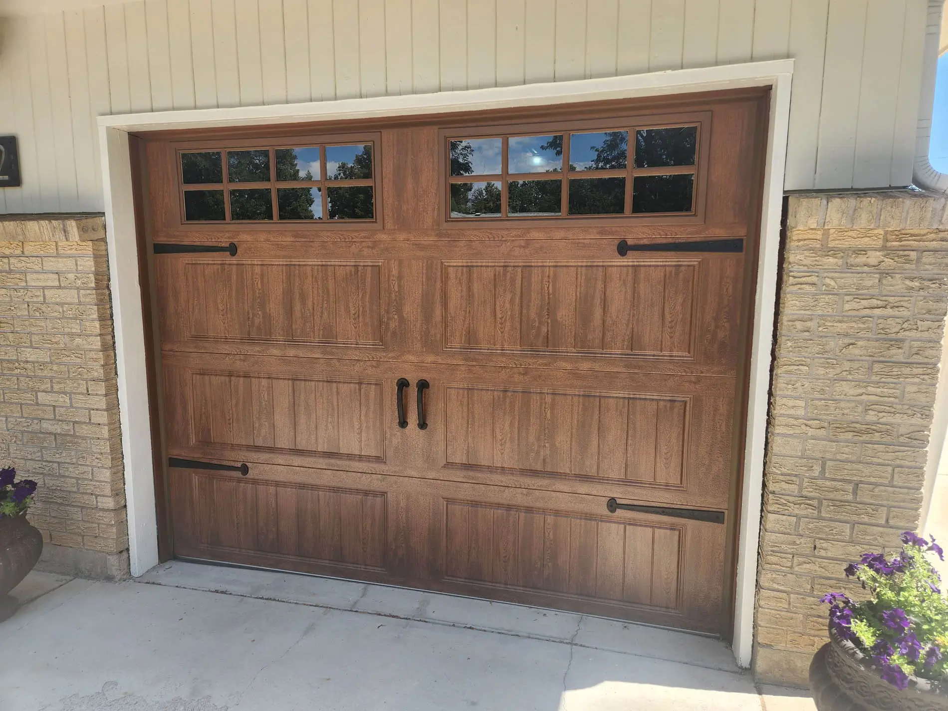 Find a Don’s Garage Door Repair Near You